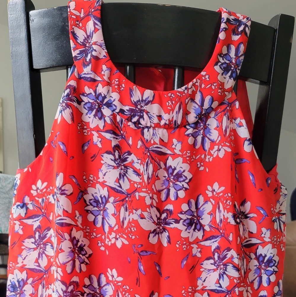 Sleeveless blouse